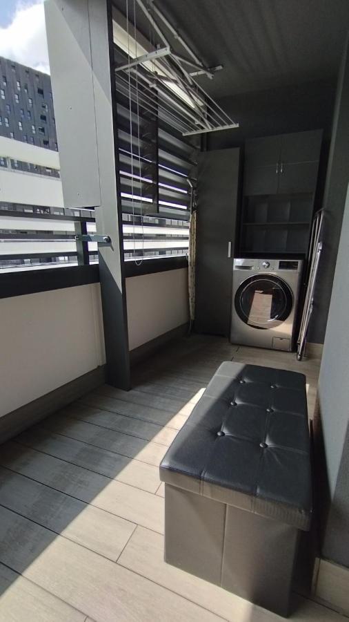 Habitacion Con Bano Privado Билбао Екстериор снимка